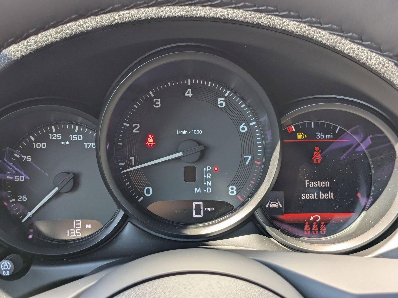 2025 Porsche Macan AWD