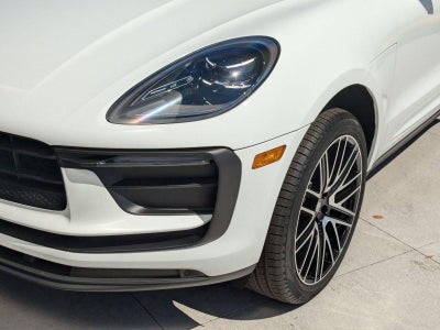 2025 Porsche Macan AWD