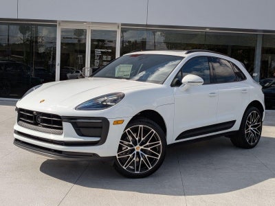 2026 Porsche Macan AWD