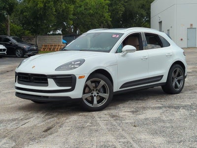 2023 Porsche Macan AWD