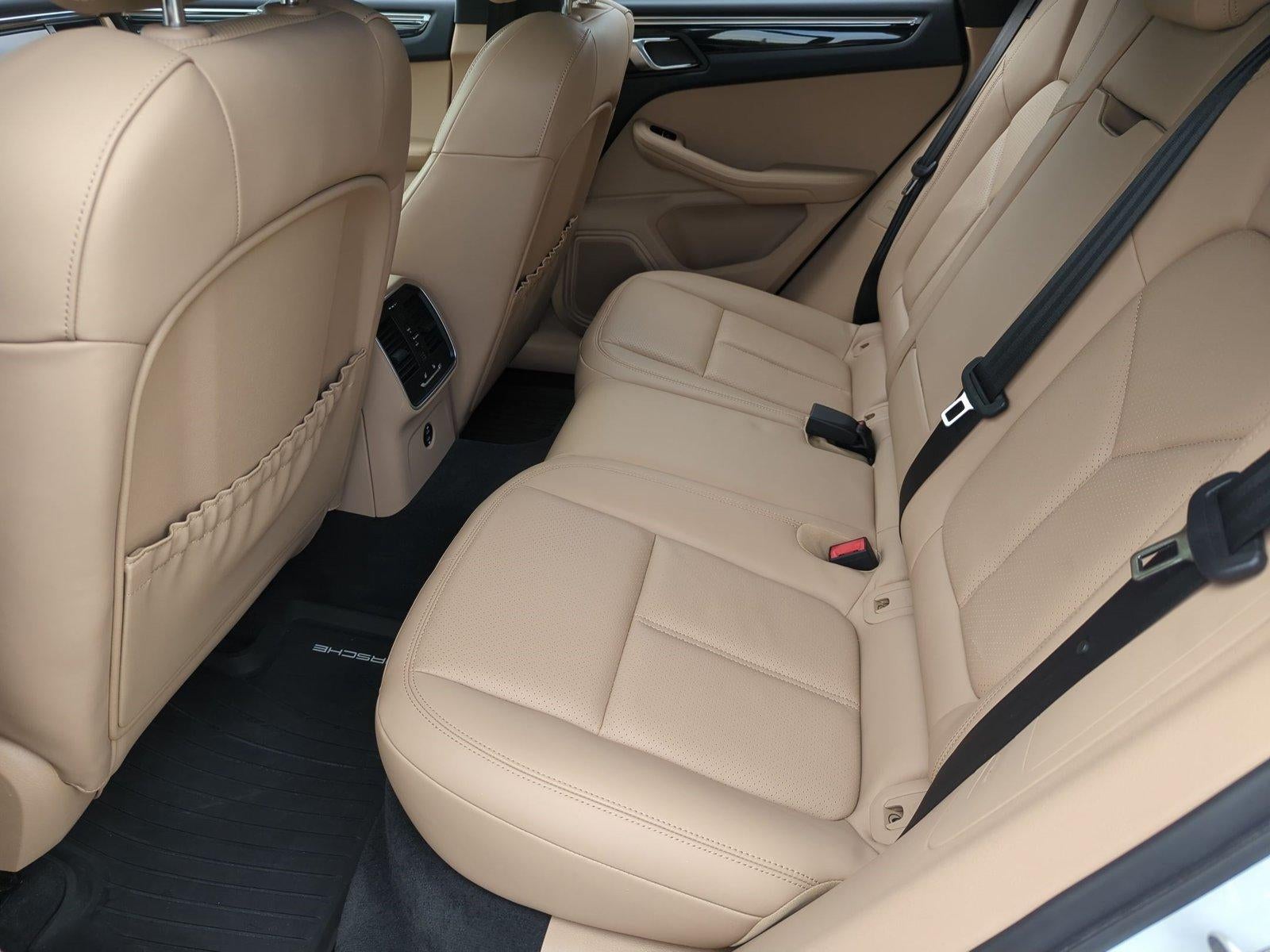 2023 Porsche Macan AWD