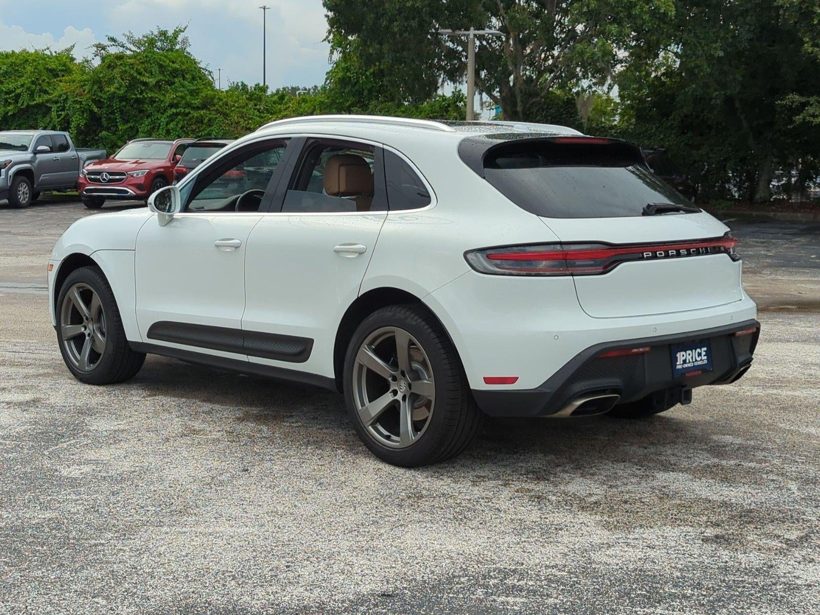 2023 Porsche Macan AWD