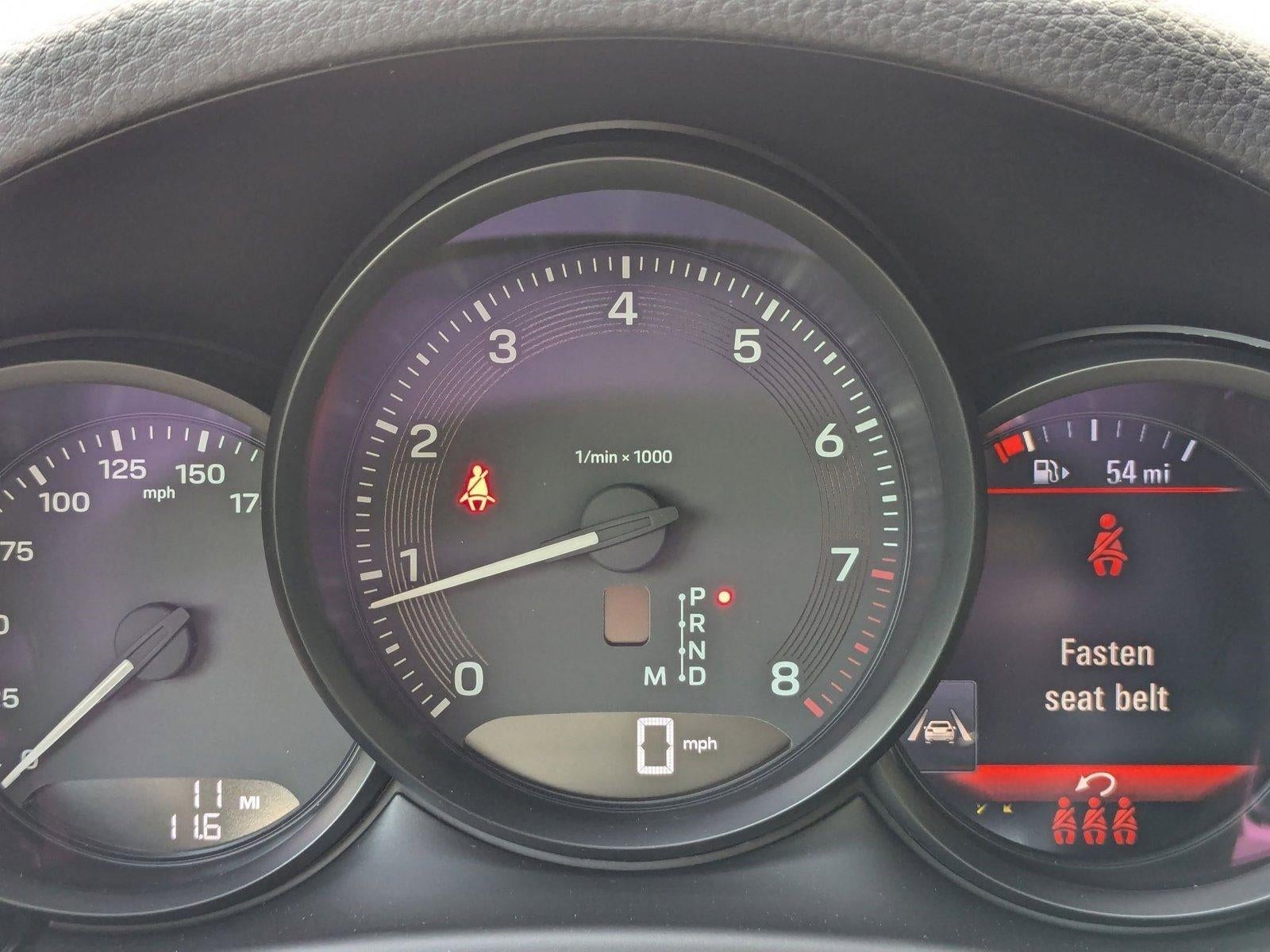 2025 Porsche Macan AWD