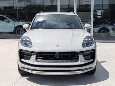 2025 Porsche Macan AWD