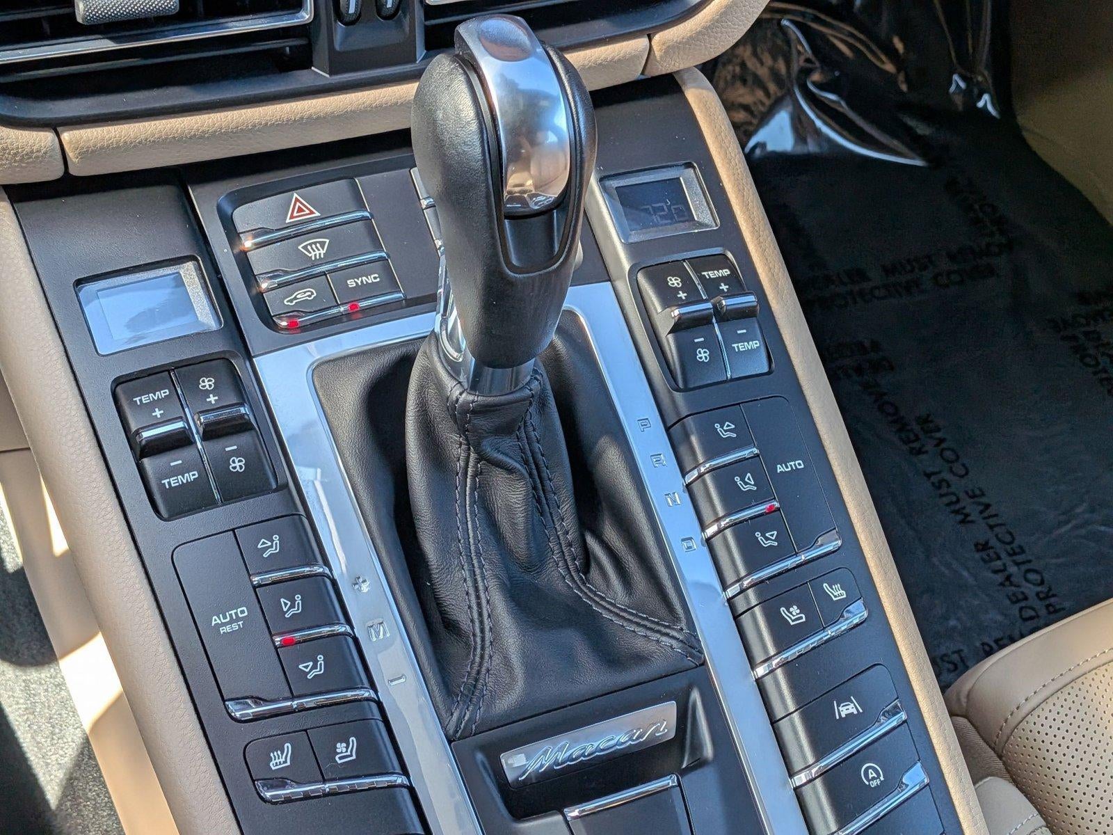 2021 Porsche Macan AWD