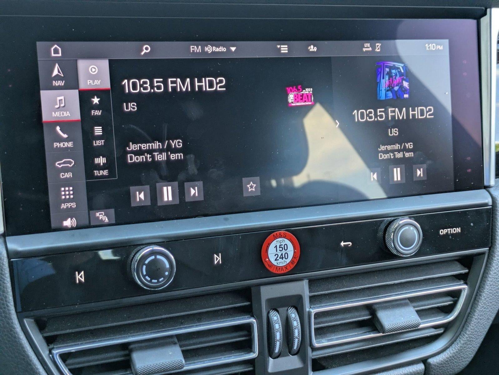 2023 Porsche Macan AWD