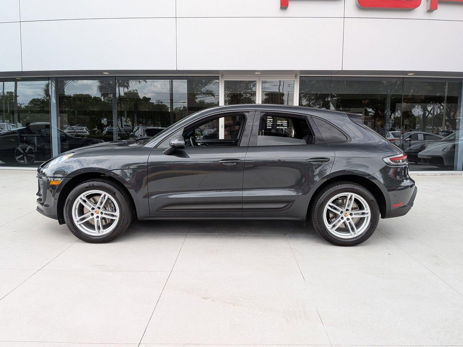 2023 Porsche Macan AWD