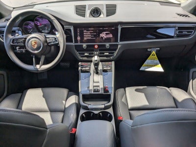 2025 Porsche Macan AWD