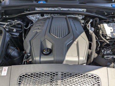 2025 Porsche Macan AWD