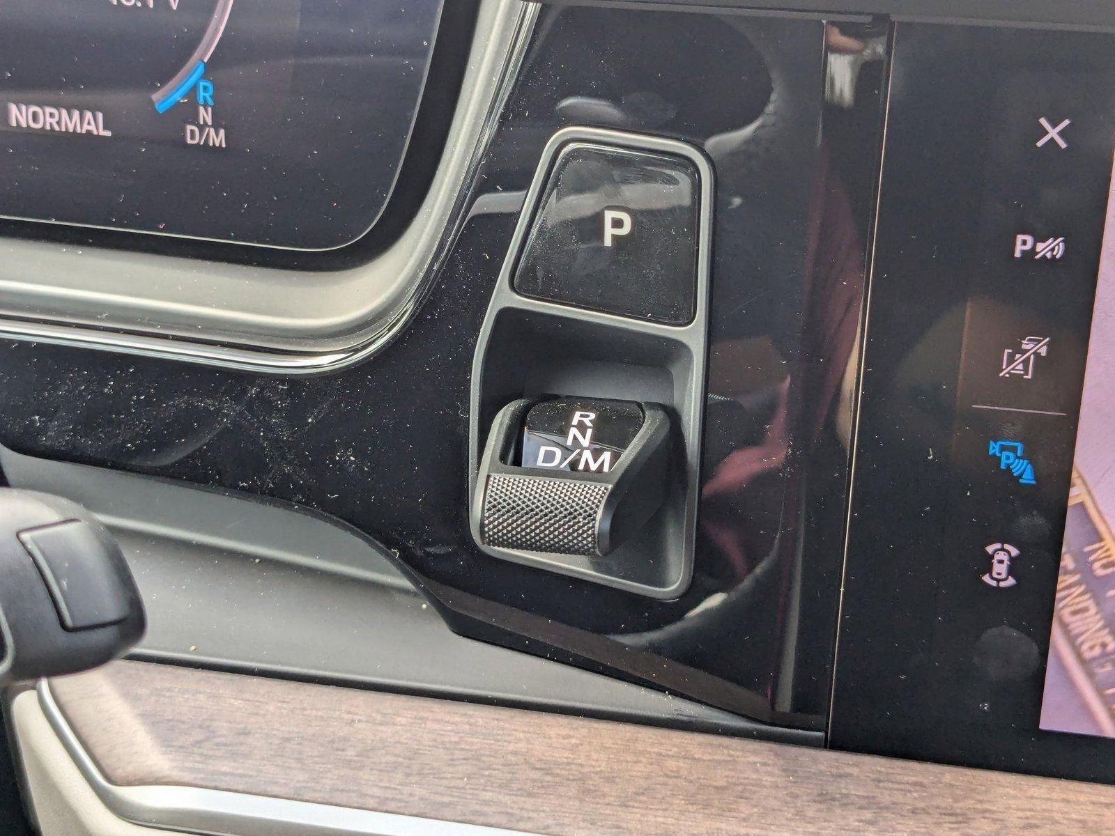 2025 Porsche Cayenne AWD