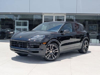 2025 Porsche Cayenne AWD