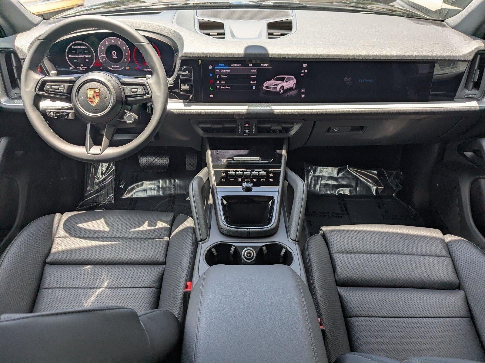 2025 Porsche Cayenne AWD