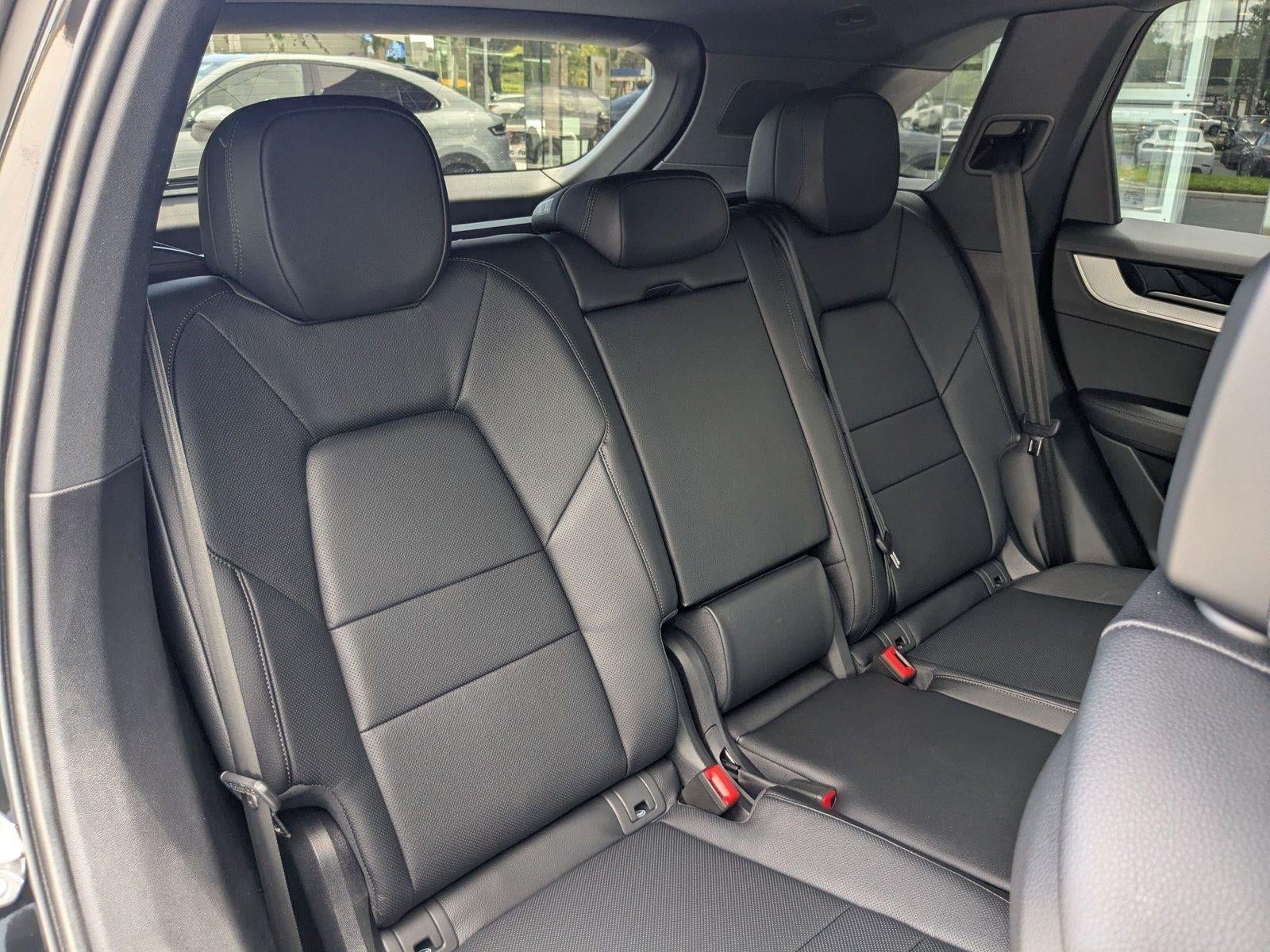 2025 Porsche Cayenne AWD