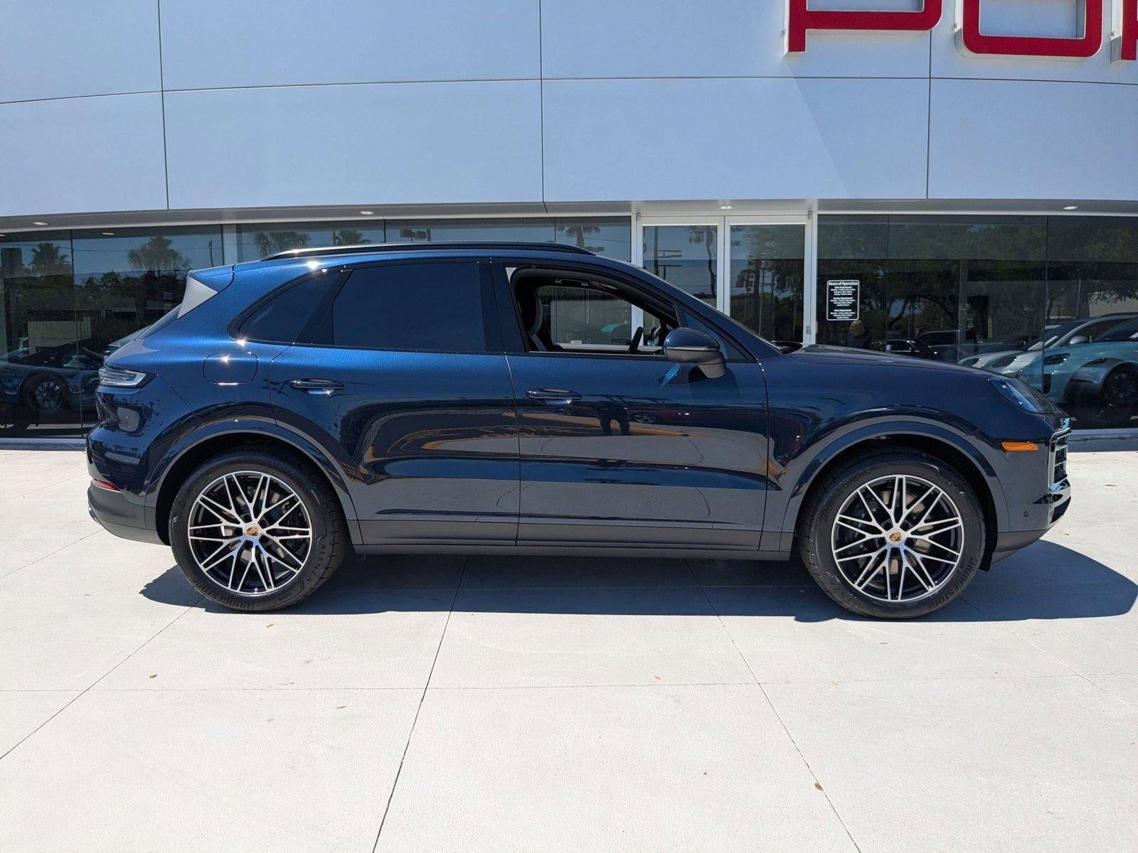 2025 Porsche Cayenne AWD