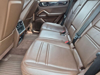 2022 Porsche Cayenne AWD