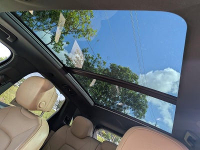 2023 Porsche Cayenne Platinum Edition AWD