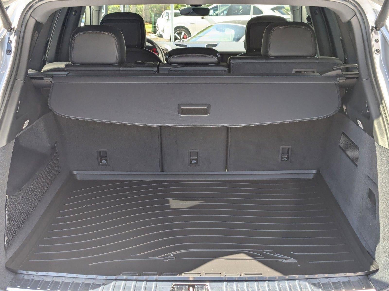 2025 Porsche Cayenne AWD