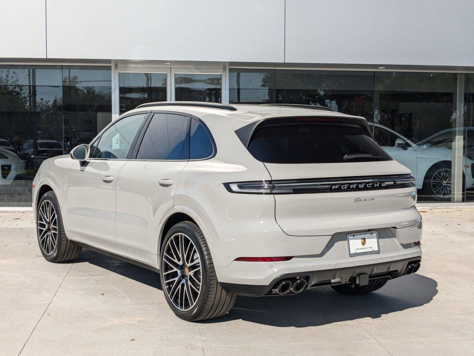 2025 Porsche Cayenne AWD