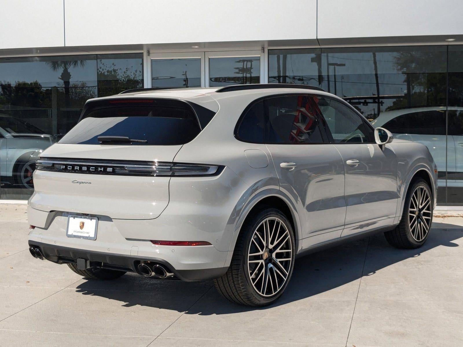 2025 Porsche Cayenne AWD