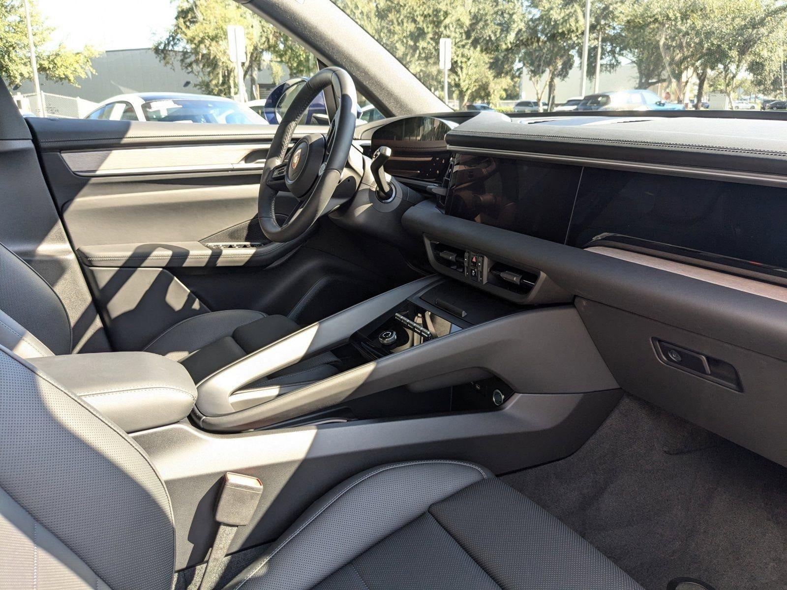 2024 Porsche Macan Electric 4 AWD