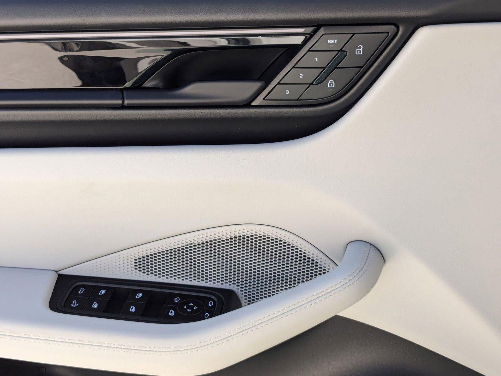 2024 Porsche Macan Electric 4 AWD