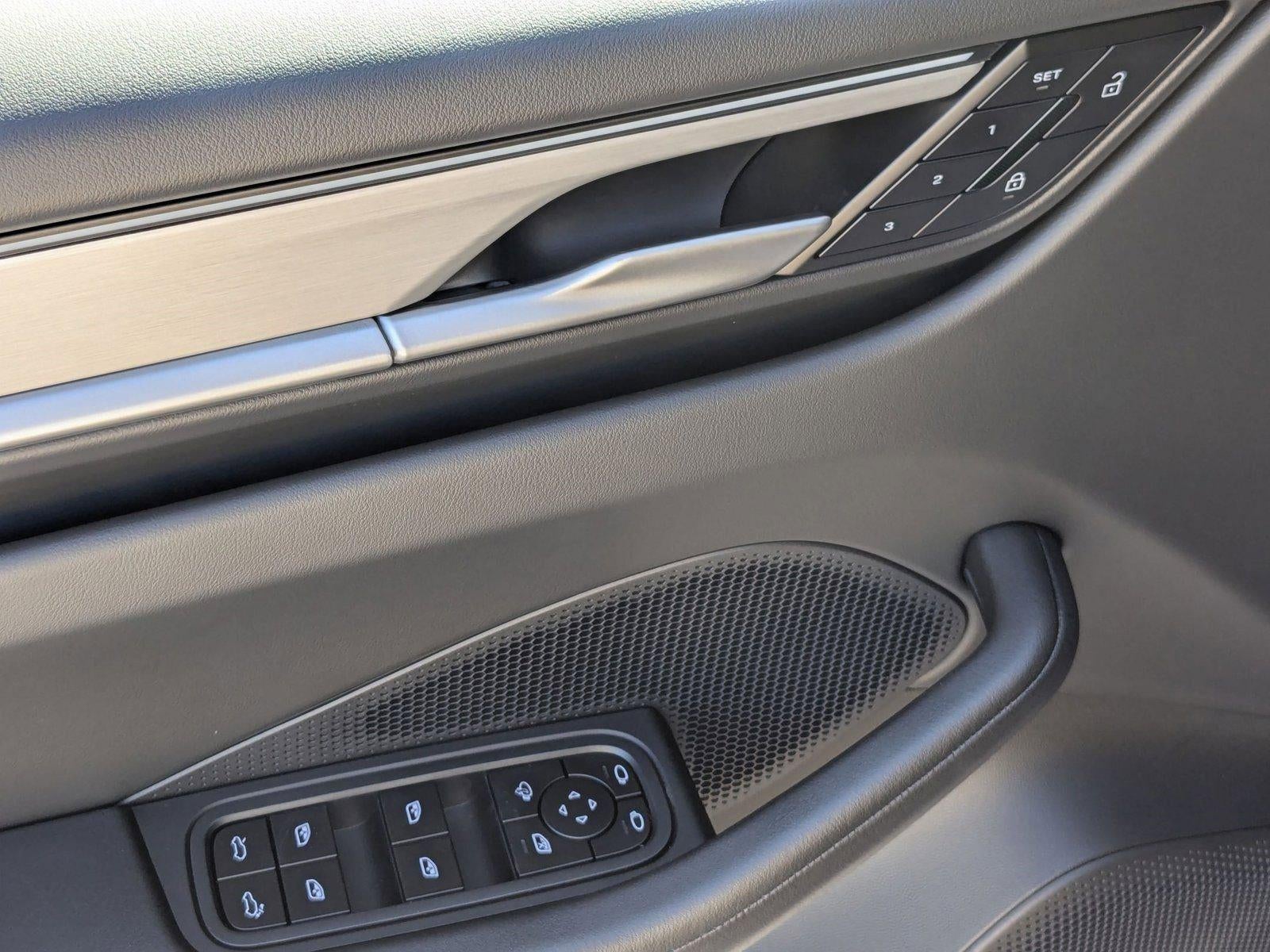 2025 Porsche Macan Electric RWD