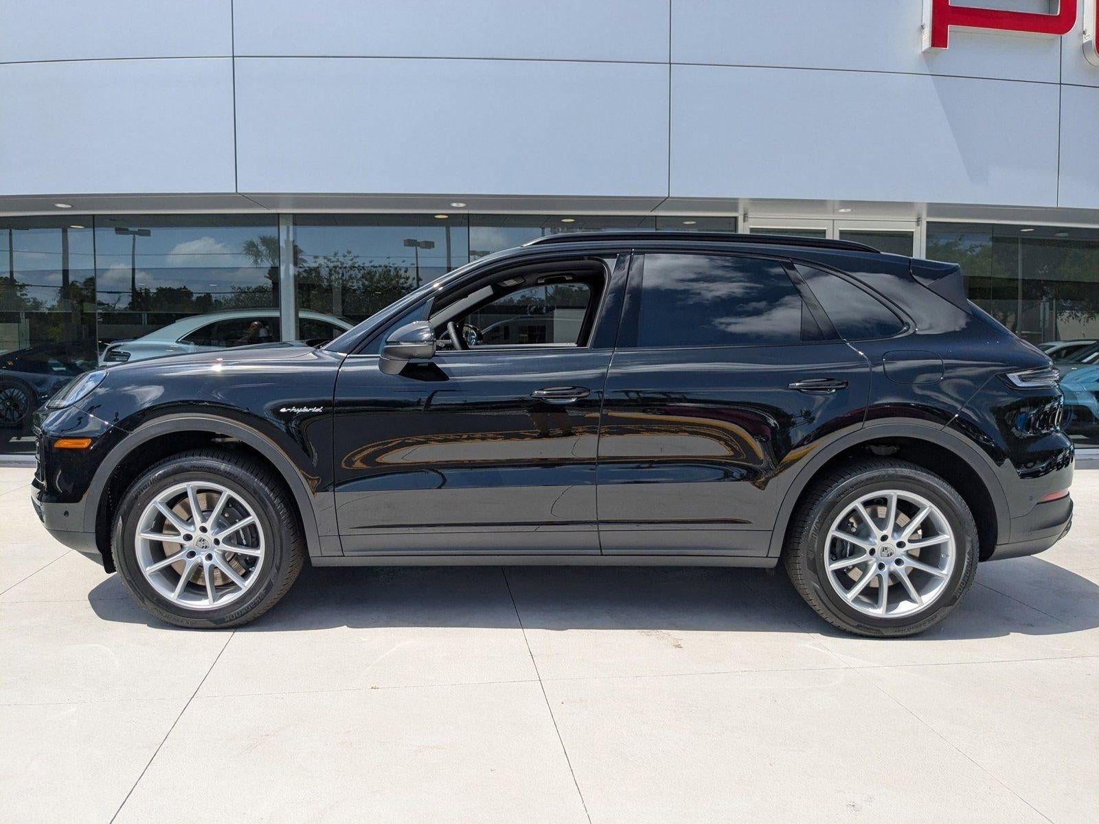 2025 Porsche Cayenne E-Hybrid AWD