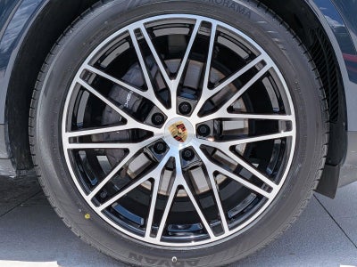 2024 Porsche Cayenne Coupe AWD