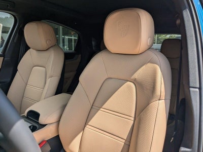 2025 Porsche Cayenne Coupe AWD