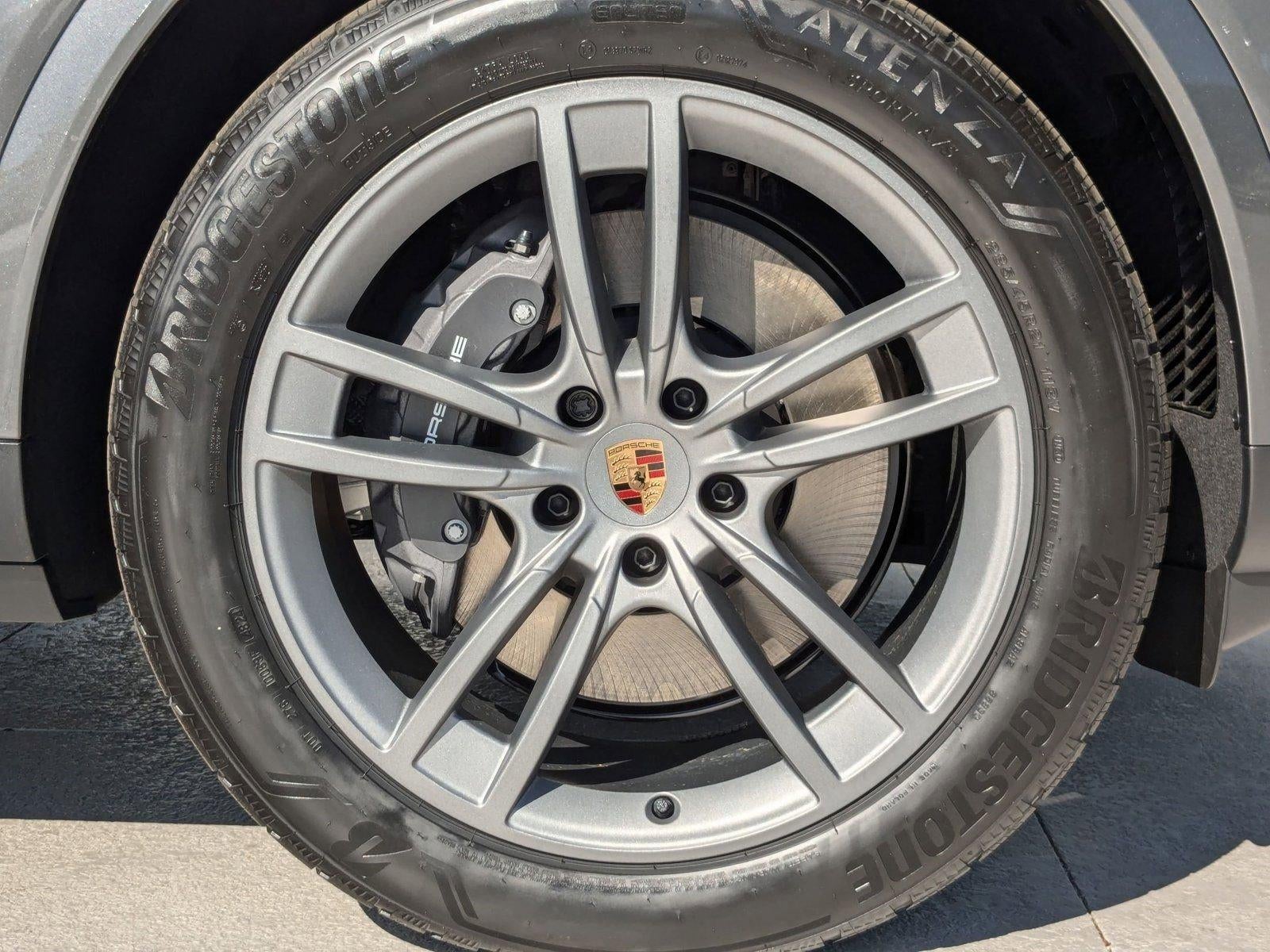 2025 Porsche Cayenne Coupe AWD