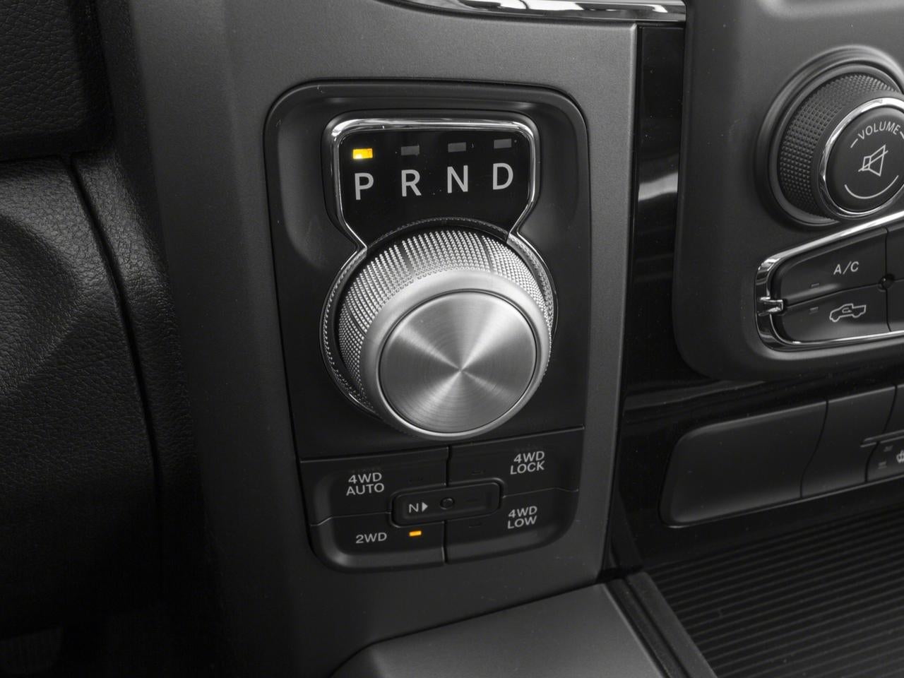 2016 RAM 1500 2WD Crew Cab 6.4 Ft Box Big Horn