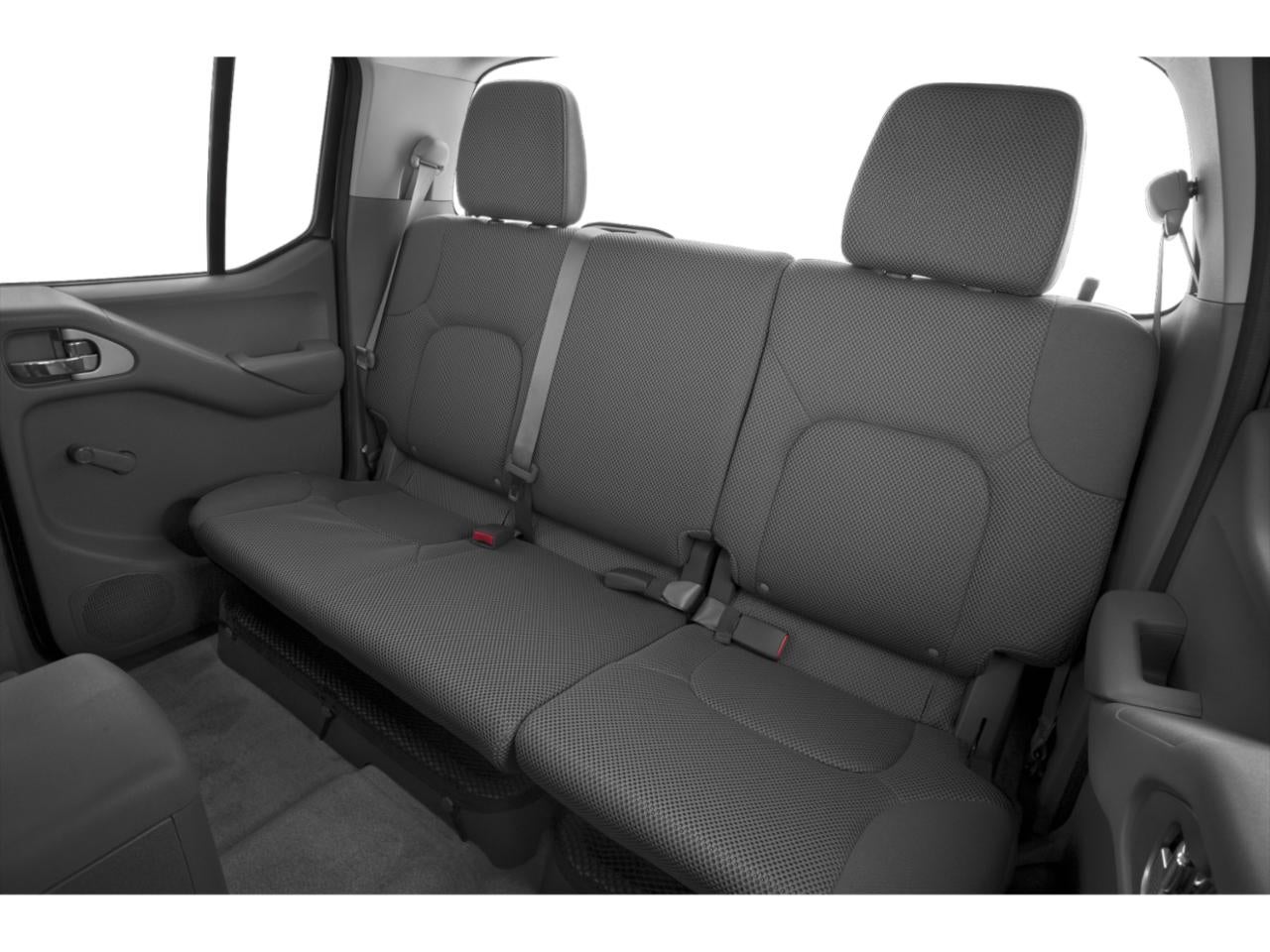 2015 Nissan Frontier 2WD Crew Cab SWB Auto S