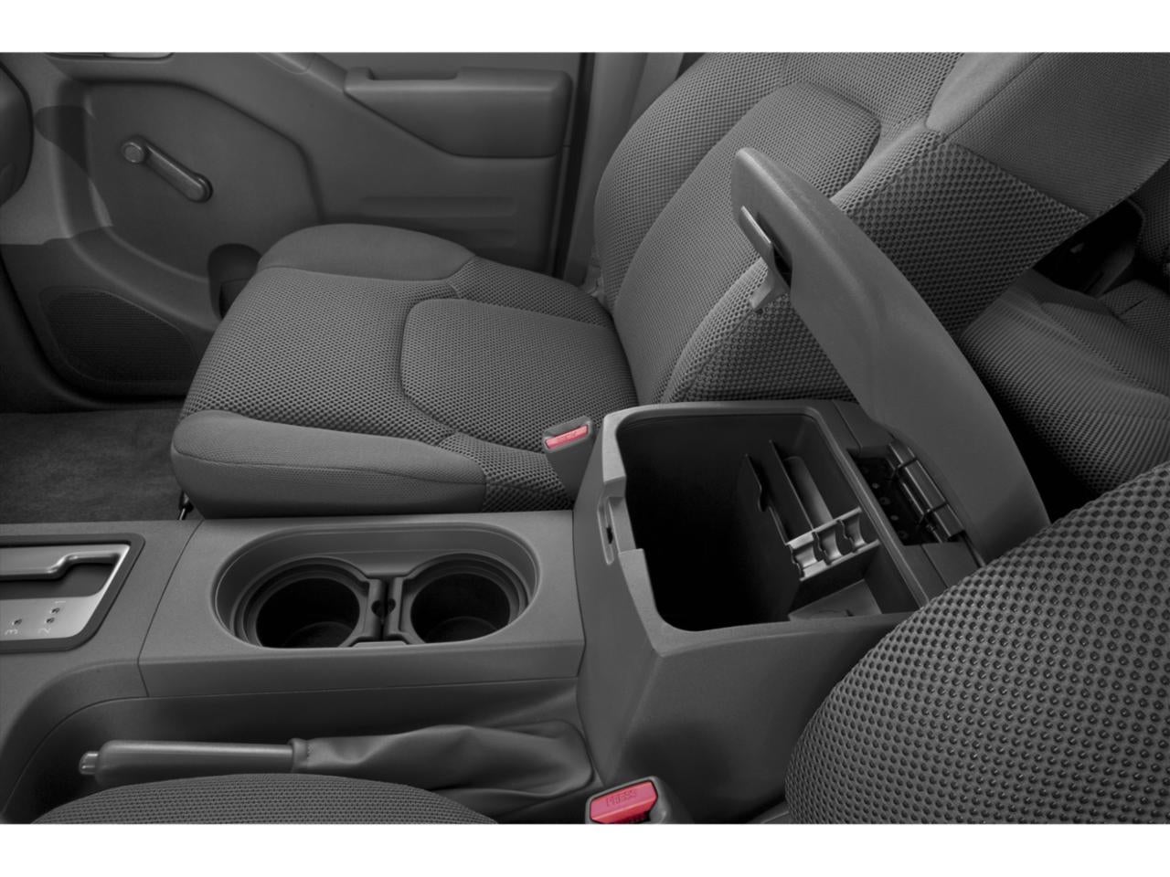 2015 Nissan Frontier 2WD Crew Cab SWB Auto S