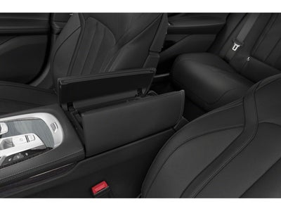 2022 BMW 740i Sedan