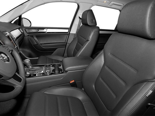 2014 Volkswagen Touareg 4dr 3.6L Sport