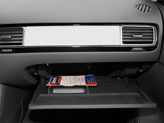 2014 Volkswagen Touareg 4dr 3.6L Sport