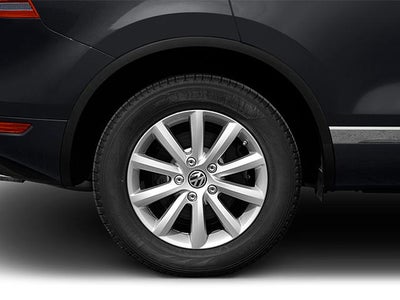 2014 Volkswagen Touareg 4dr 3.6L Sport